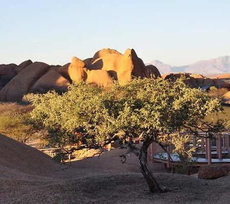 Spitzkoppen Lodge Usakos Экстерьер фото